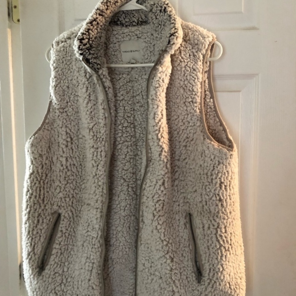 Thread and Supply Cozy Sherpa Vest
